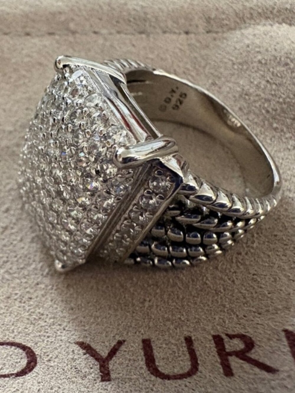 ✨David Yurman Wheaton Pave Diamond Ring✨